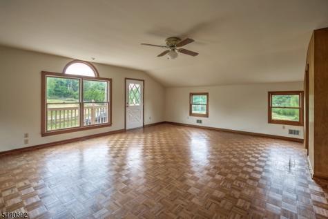 48 Forty Second Street Readington NJ 08889
