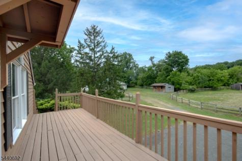 48 Forty Second Street Readington NJ 08889