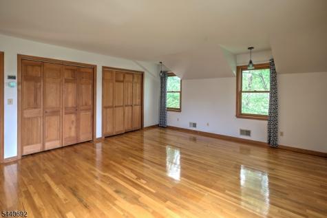 48 Forty Second Street Readington NJ 08889
