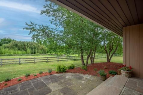 48 Forty Second Street Readington NJ 08889