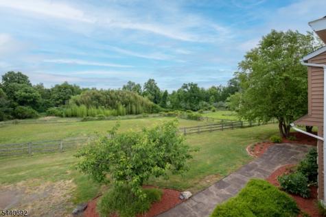 48 Forty Second Street Readington NJ 08889