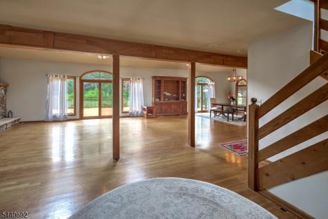 48 Forty Second Street Readington NJ 08889