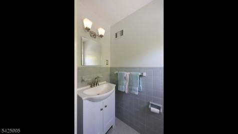 32 Fieldcrest Drive Scotch Plains NJ 07076