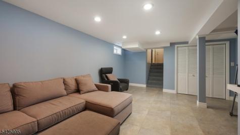 32 Fieldcrest Drive Scotch Plains NJ 07076