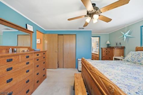 12 Pleasant View Drive West Milford NJ 07480