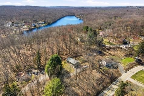 12 Pleasant View Drive West Milford NJ 07480