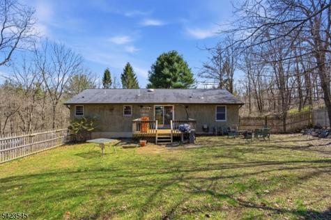 12 Pleasant View Drive West Milford NJ 07480