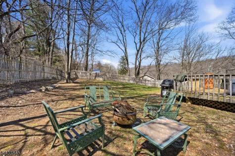 12 Pleasant View Drive West Milford NJ 07480