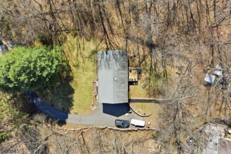 12 Pleasant View Drive West Milford NJ 07480