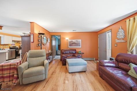 12 Pleasant View Drive West Milford NJ 07480