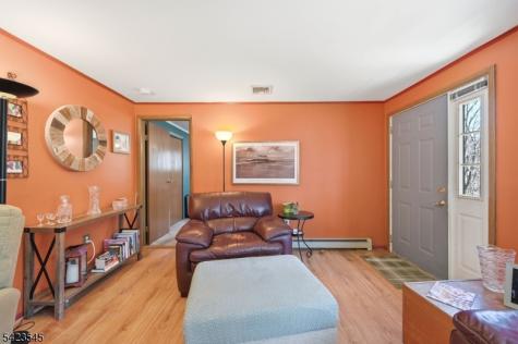 12 Pleasant View Drive West Milford NJ 07480