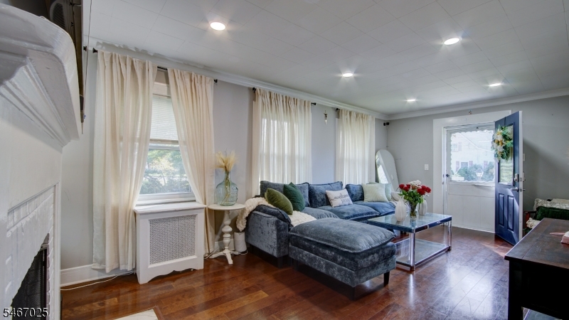 80 N Hill Road Woodbridge NJ 07067