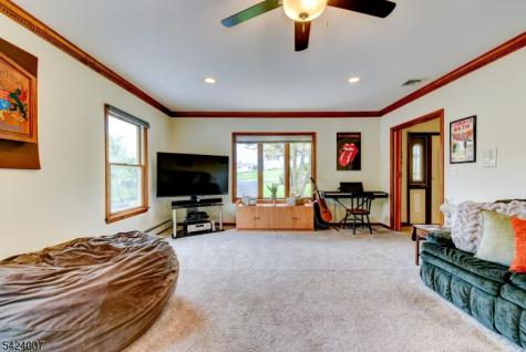 15 Shaffer Street Branchburg NJ 08876