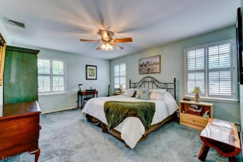 15 Shaffer Street Branchburg NJ 08876