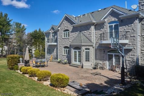 15 Michelle Way Montville NJ 07058