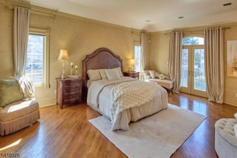 15 Michelle Way Montville NJ 07058