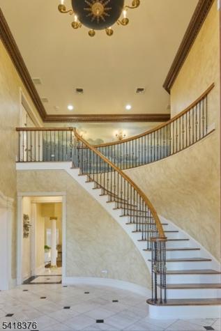 15 Michelle Way Montville NJ 07058