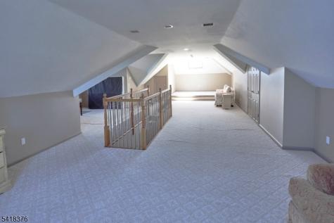 15 Michelle Way Montville NJ 07058