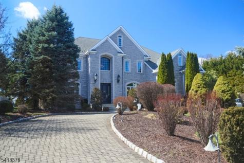 15 Michelle Way Montville NJ 07058