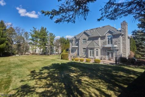 15 Michelle Way Montville NJ 07058