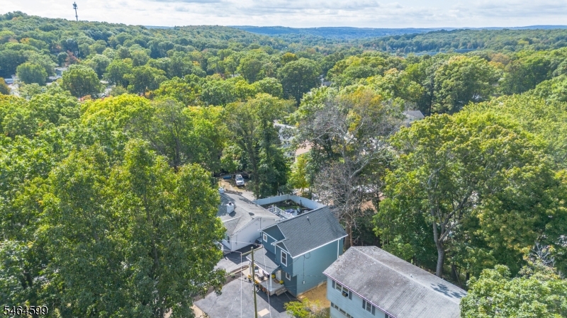 204 Idalroy Trail Hopatcong NJ 07843