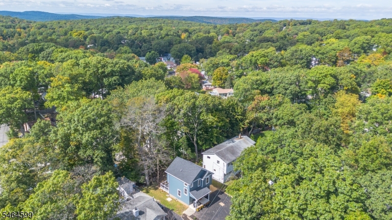 204 Idalroy Trail Hopatcong NJ 07843