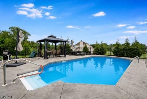 24 Saddle Ridge Road Sparta NJ 07871