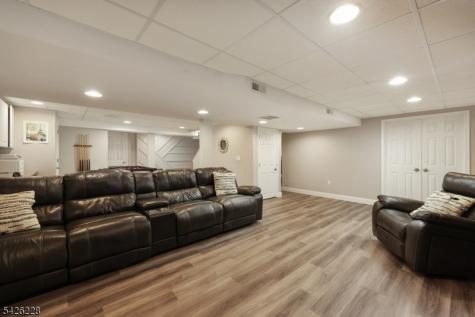 5 Gordon Place Bernards NJ 07920