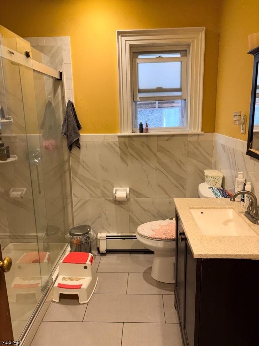 52 Lakeview Avenue Paterson NJ 07503
