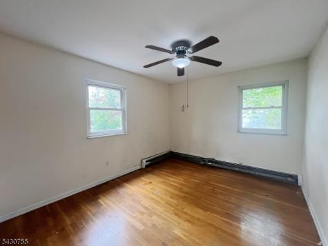 89 W Warren Street Washington NJ 07882