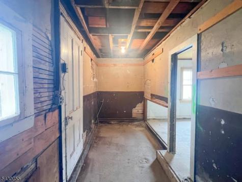 89 W Warren Street Washington NJ 07882