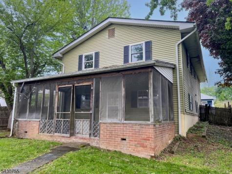89 W Warren Street Washington NJ 07882