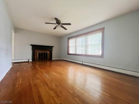 89 W Warren Street Washington NJ 07882