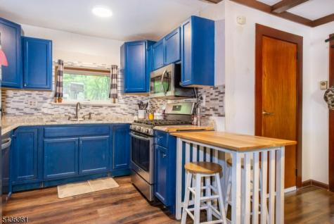 51 Poplar Grove Terrace West Milford NJ 07480