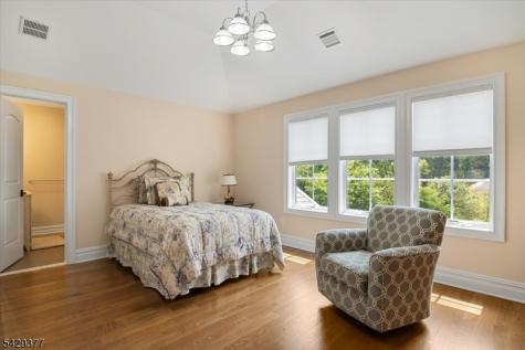 2 Brighton Court Livingston NJ 07039