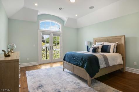 2 Brighton Court Livingston NJ 07039