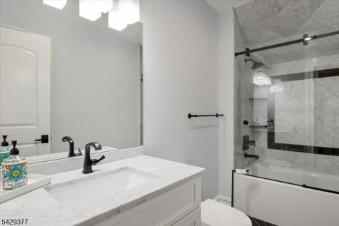 2 Brighton Court Livingston NJ 07039