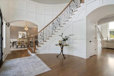 2 Brighton Court Livingston NJ 07039