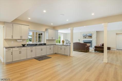2 Brighton Court Livingston NJ 07039