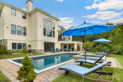 2 Brighton Court Livingston NJ 07039