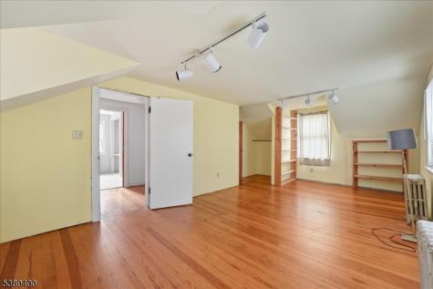 225 Irvington Avenue Franklin NJ 08873