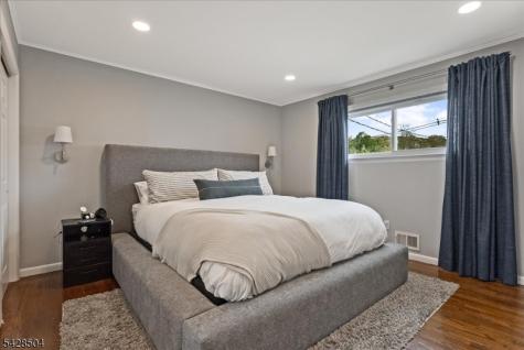 54 Phoenix Avenue Morristown NJ 07960