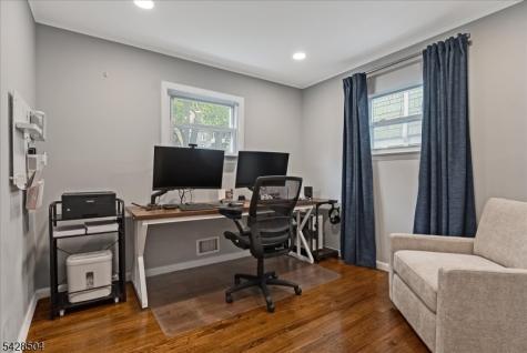 54 Phoenix Avenue Morristown NJ 07960