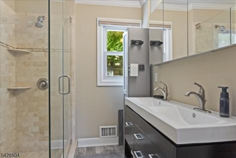 54 Phoenix Avenue Morristown NJ 07960