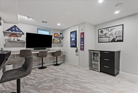 54 Phoenix Avenue Morristown NJ 07960