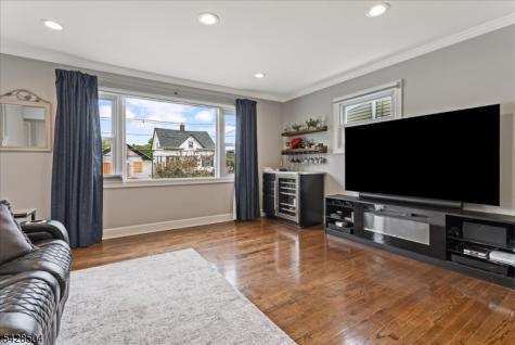 54 Phoenix Avenue Morristown NJ 07960