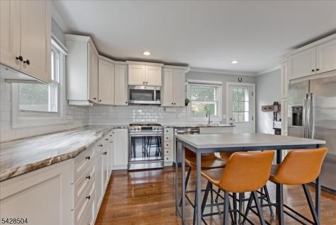 54 Phoenix Avenue Morristown NJ 07960