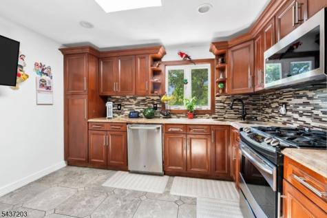 153 Mt Vernon Street Ridgefield Park Village NJ 07660