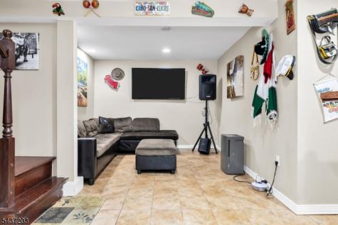 153 Mt Vernon Street Ridgefield Park Village NJ 07660