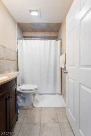 144 Silleck Street Clifton NJ 07013